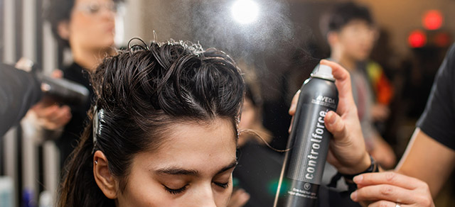 Неделя моды в Нью-Йорке FW19: укладки и макияж от команды Aveda
